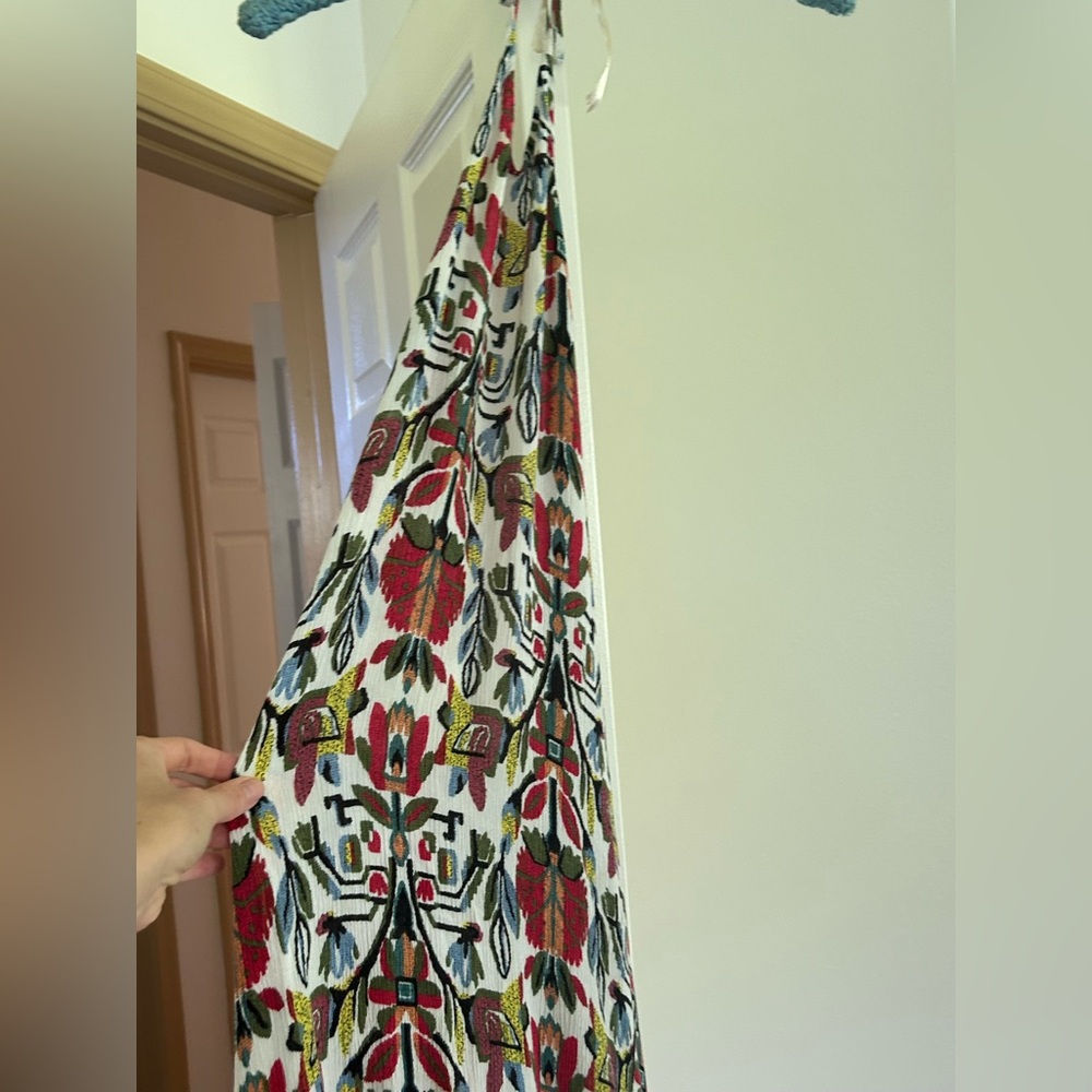 Beautiful 100% rayon Aztec ceremony flower maxi halter dress 🌺